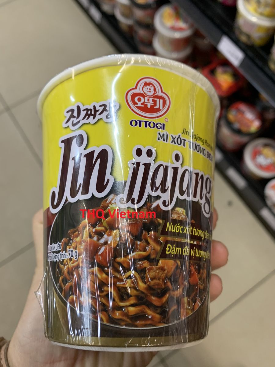 Ottogi instant noodle in cup