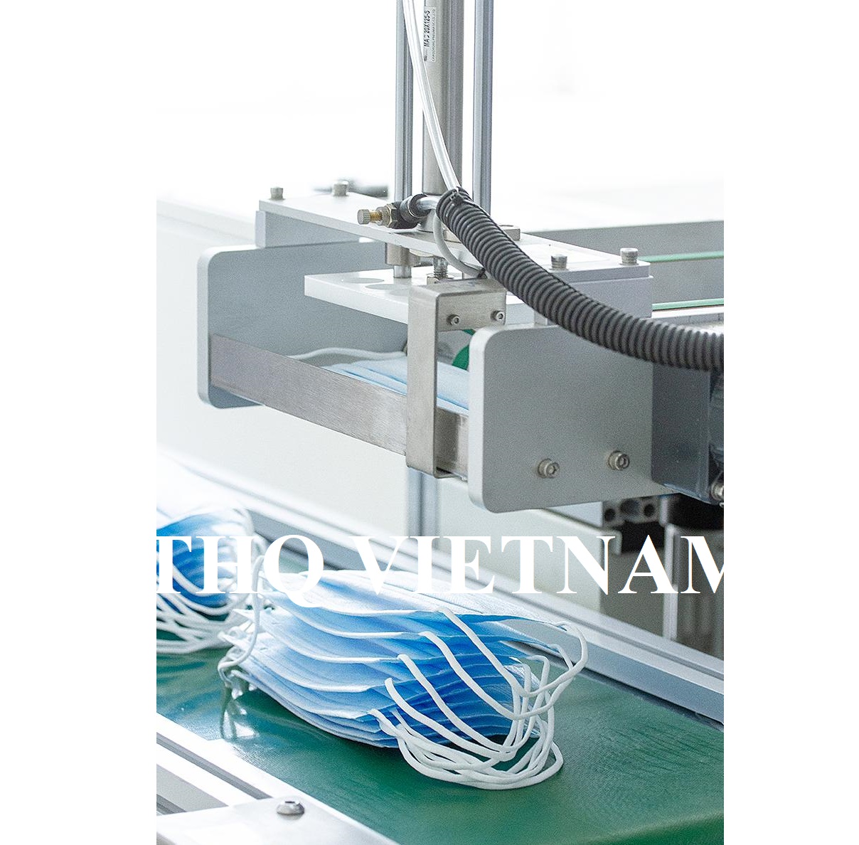 http://www.thqvietnam.com/upload/files/medical-mask(1).jpg